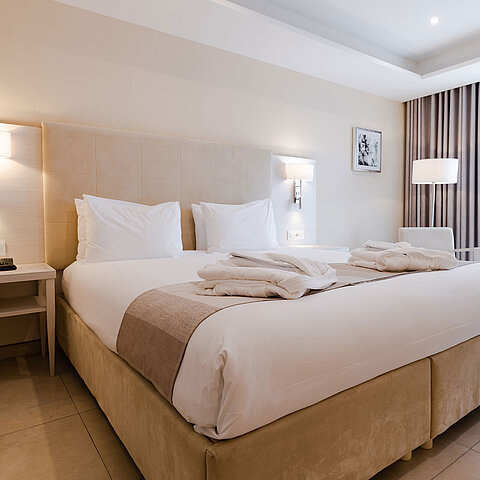 Deluxe Double room | Maritim Antonine Hotel & Spa Malta