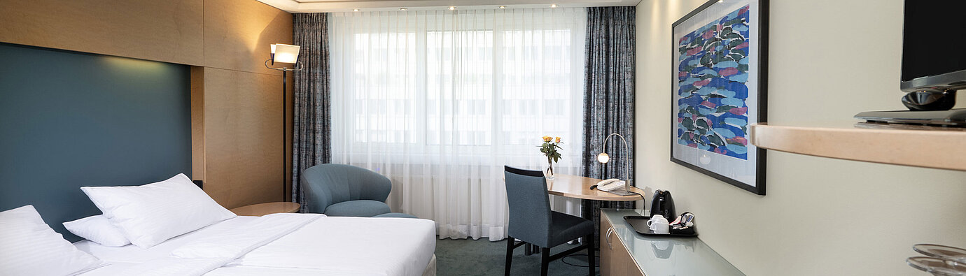 Helles Classic Zimmer mit Doppelbett im Maritim proArte Hotel Berlin