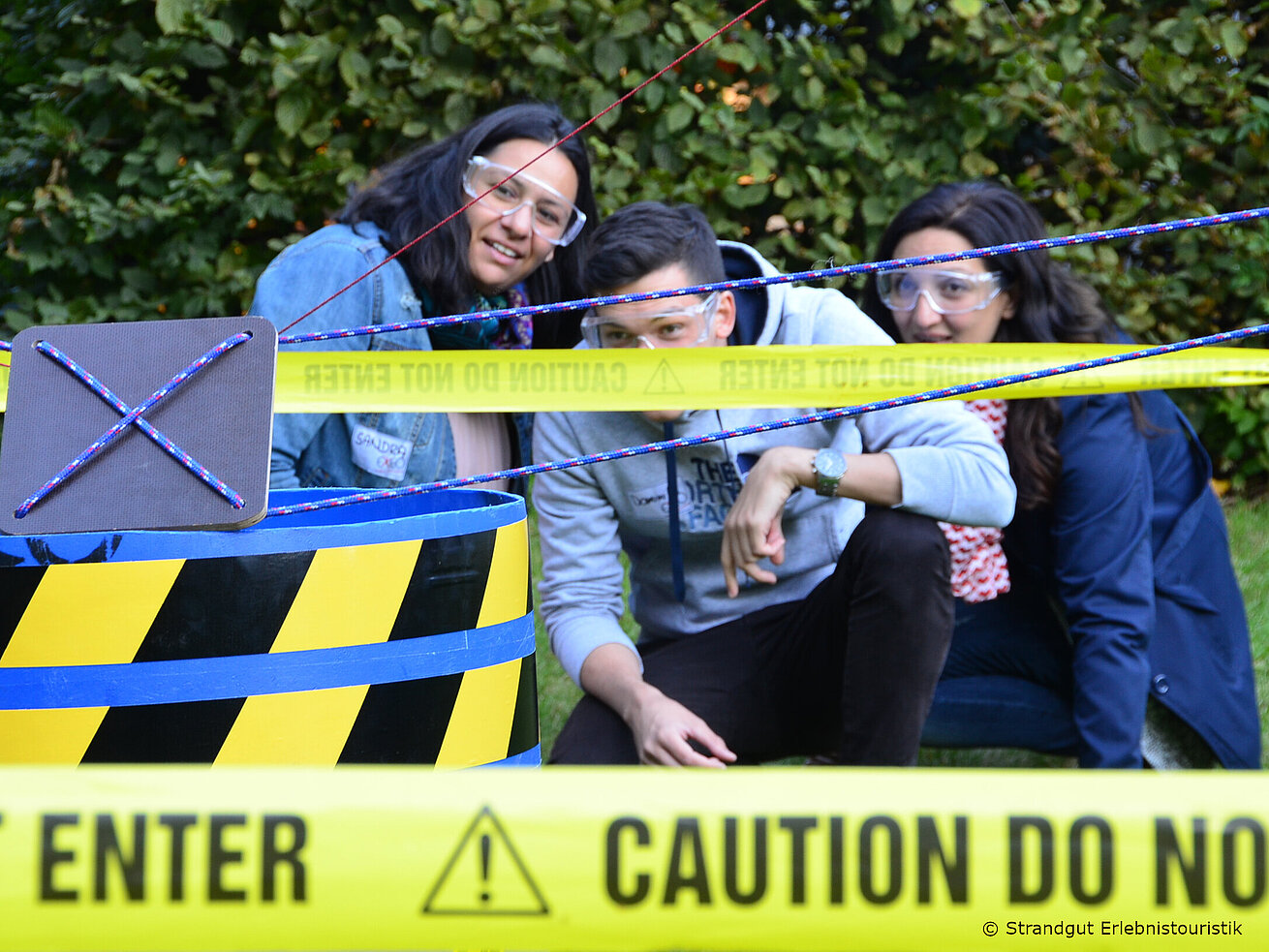 Teamevent "Mission Impossible“ Ein Team versucht ein sicherheitsrelevantes Modul zu analysieren und gezielt außer Kraft zu setzen