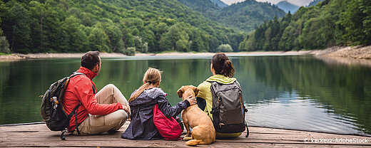 urlaub-mit-dem-hund-ausflug-an-den-see