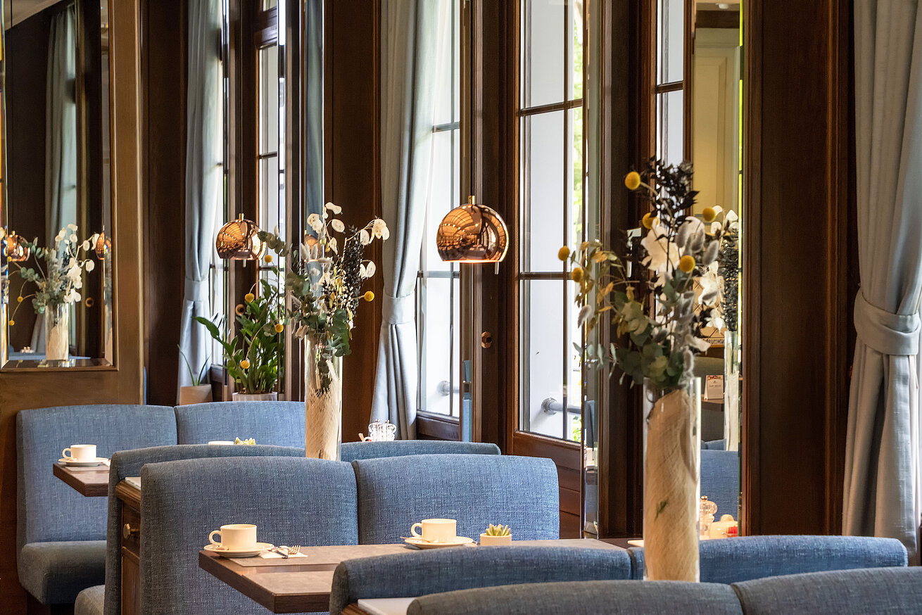Restaurant Landgraf Gedeckter Tisch im Restaurant Landgraf mit Blick auf die Einrichtung