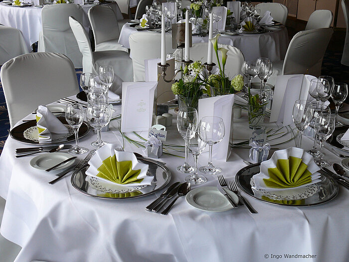 Gedeckter Hochzeitstisch | Maritim Seehotel Timmendorfer Strand