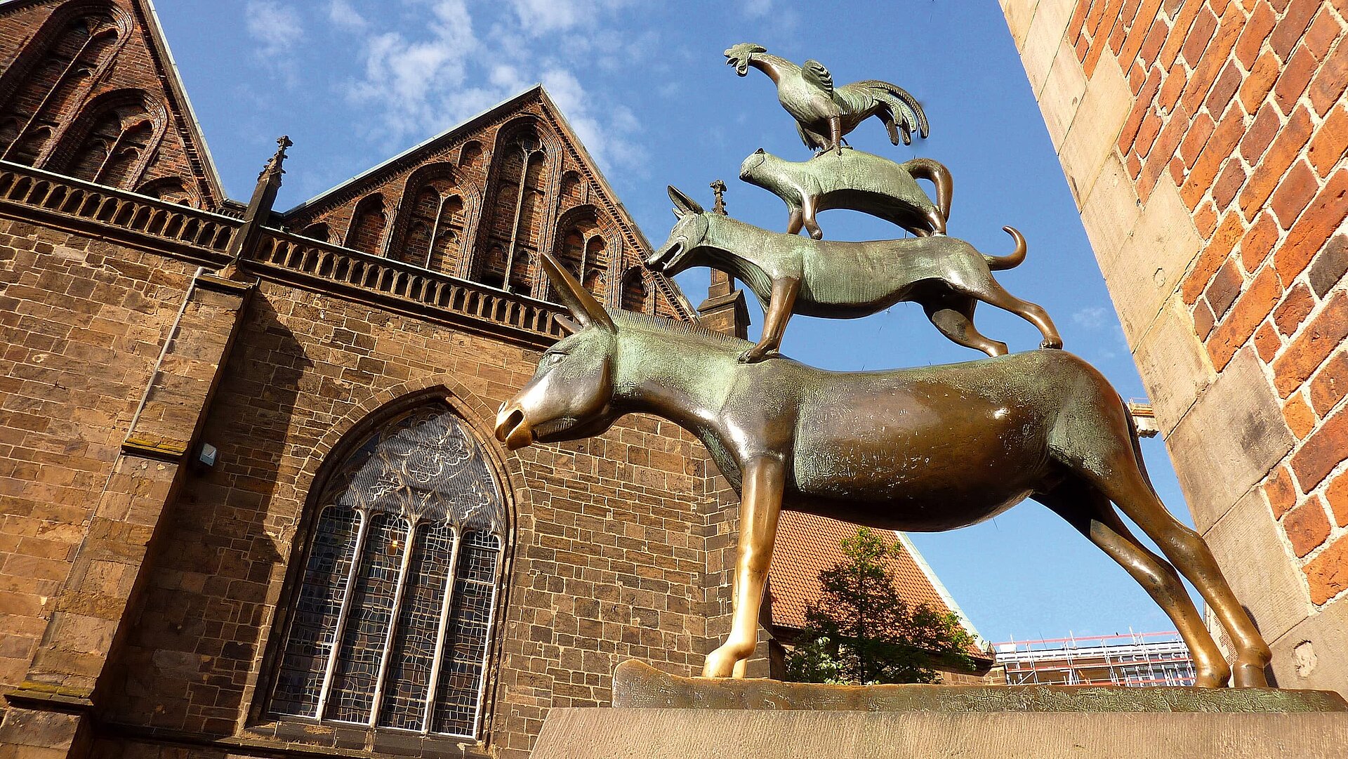 Bremer Stadtmusikanten vor dem historischen Rathaus in Bremen