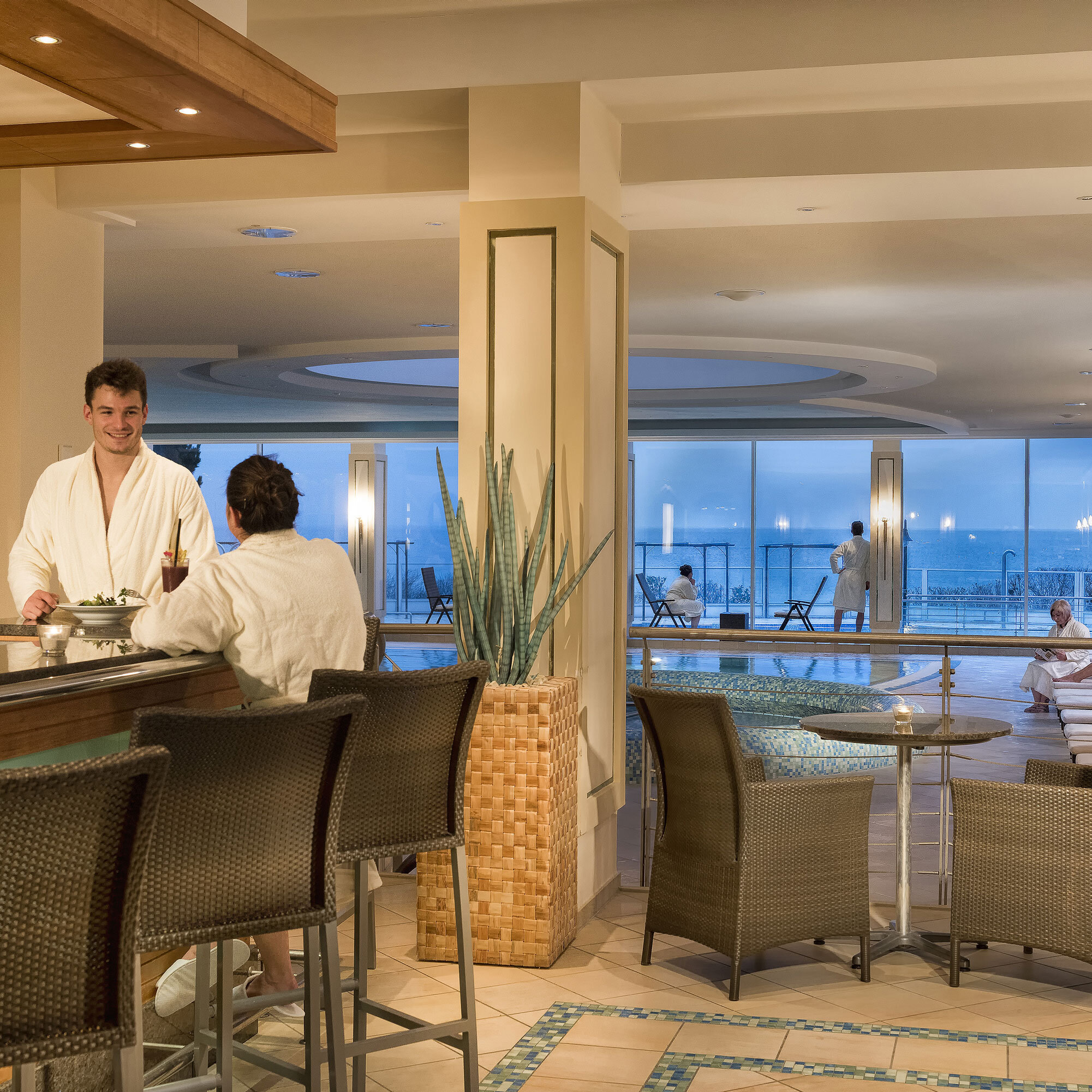 Schwimmbad | Maritim Seehotel Timmendorfer Strand